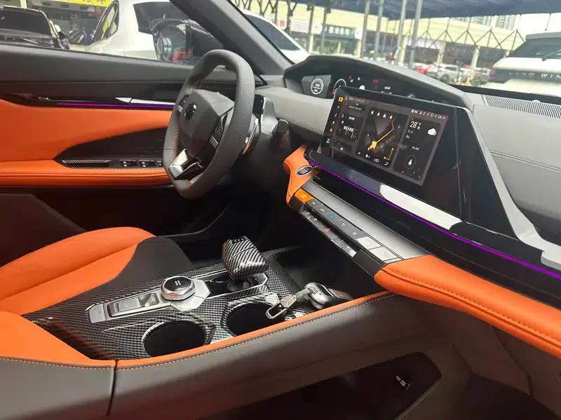 Changan UNI-V 2023 1.5T Sport Edition — миниатюра 9
