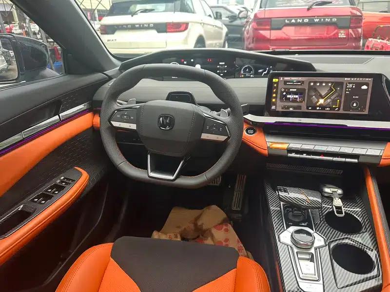 Changan UNI-V 2023 1.5T Sport Edition — миниатюра 10