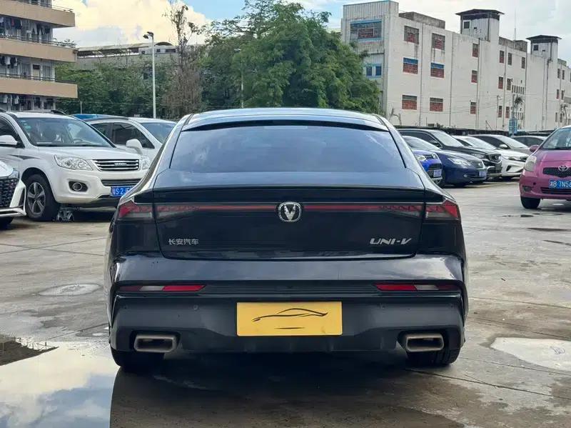 Changan UNI-V 2024 1.5T Premium Edition — миниатюра 5