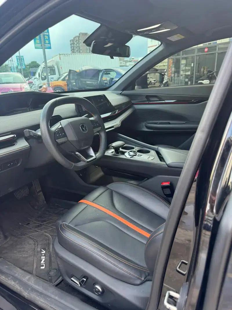 Changan UNI-V 2024 1.5T Premium Edition — миниатюра 7