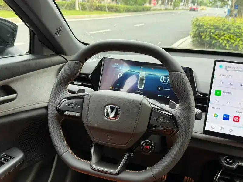 Changan UNI-V 2025 Model, Third Generation, 2.0T Sport Edition — миниатюра 11