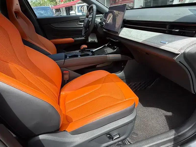 Changan UNI-V 2025 Model, Third Generation, 2.0T Sport Edition — миниатюра 14