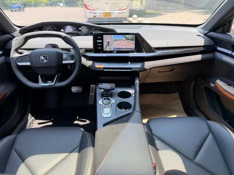 Changan UNI-V 2023 1.5T Sport Edition — миниатюра 8