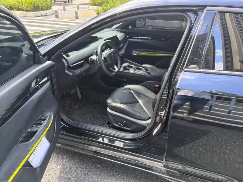 Changan UNI-V 2023 1.5T Premium Edition — миниатюра 9