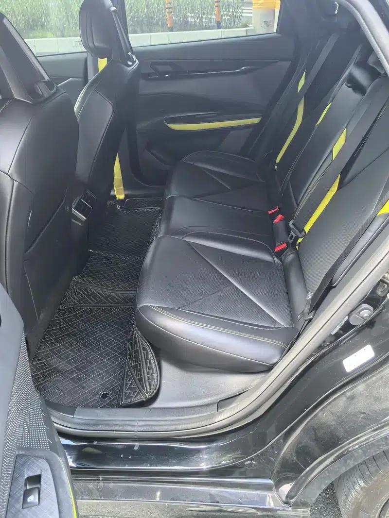 Changan UNI-V 2023 1.5T Premium Edition — миниатюра 10