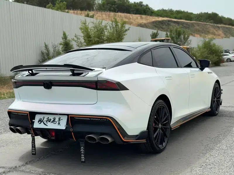 Changan UNI-V 2023 1.5T Sport Edition — миниатюра 6