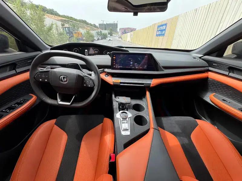 Changan UNI-V 2023 1.5T Sport Edition — миниатюра 7