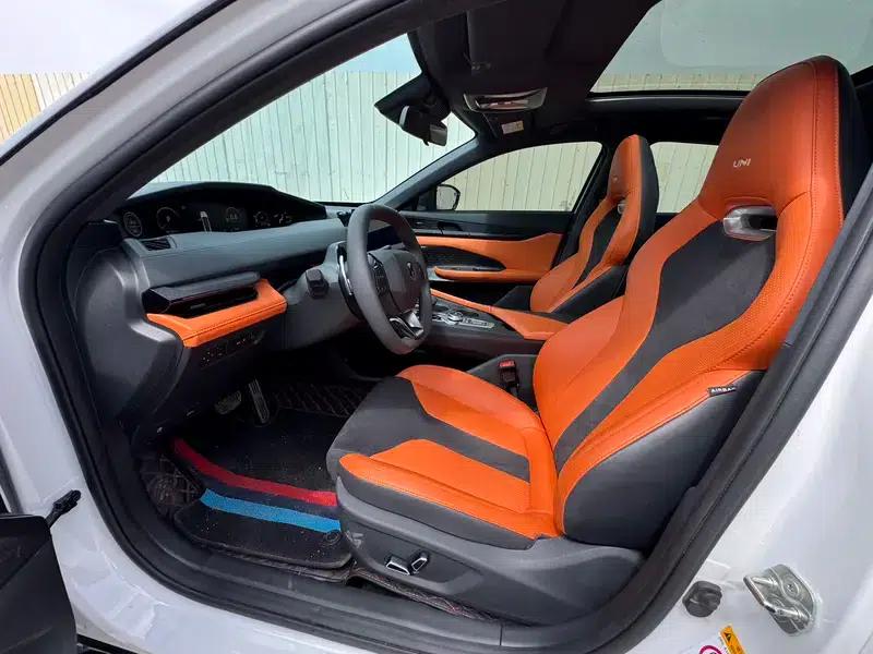 Changan UNI-V 2023 1.5T Sport Edition — миниатюра 8