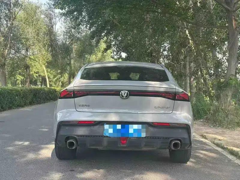 Changan UNI-V 2022 1.5T Smart Navigation Edition — миниатюра 6
