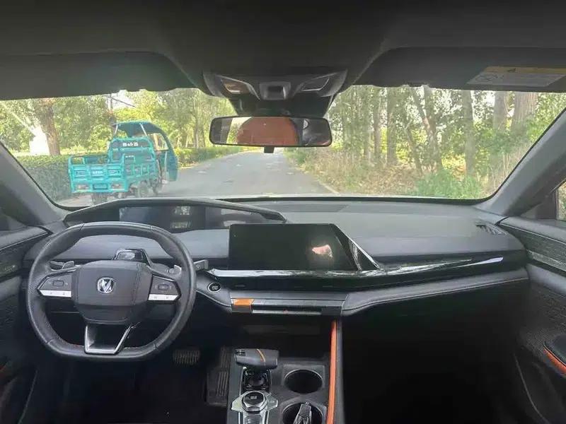 Changan UNI-V 2022 1.5T Smart Navigation Edition — миниатюра 7