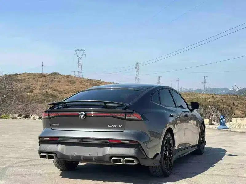 Changan UNI-V 2024 1.5T Premium Edition — миниатюра 6