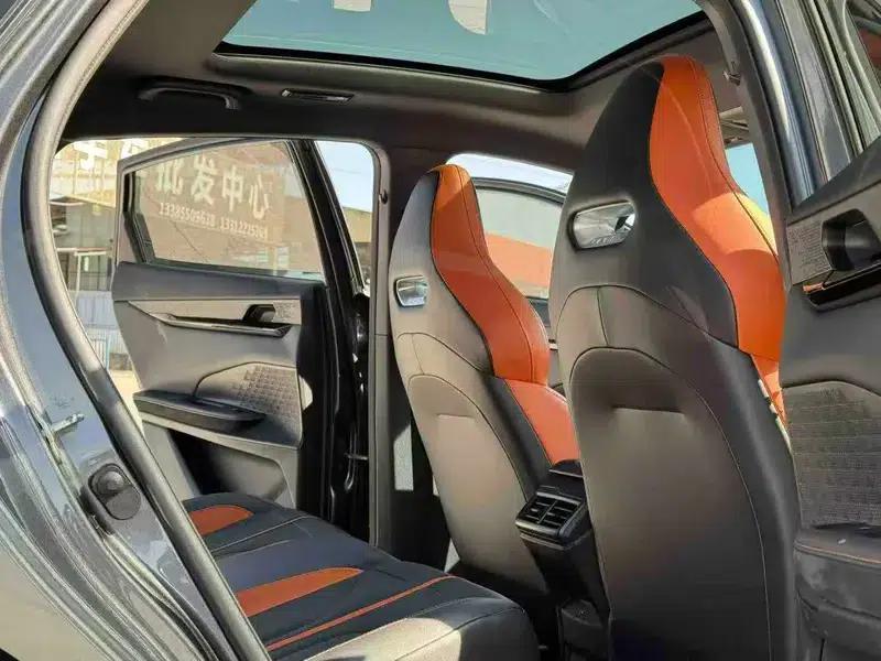 Changan UNI-V 2024 1.5T Premium Edition — миниатюра 7