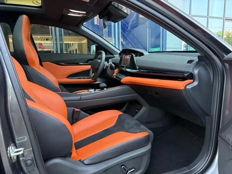 Changan UNI-V 2023 1.5T Sport Edition — миниатюра 12