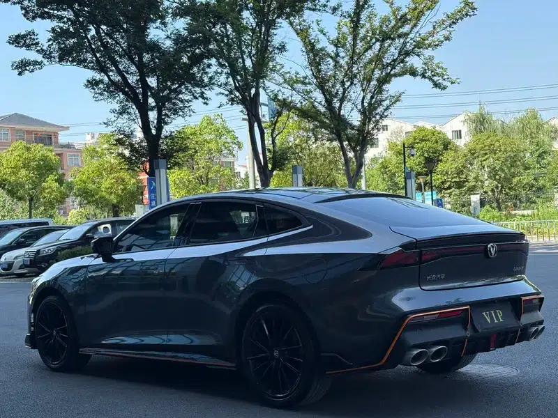 Changan UNI-V 2023 1.5T Sport Edition — миниатюра 4