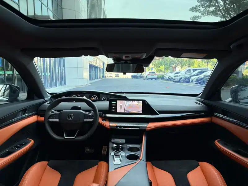 Changan UNI-V 2023 1.5T Sport Edition — миниатюра 8