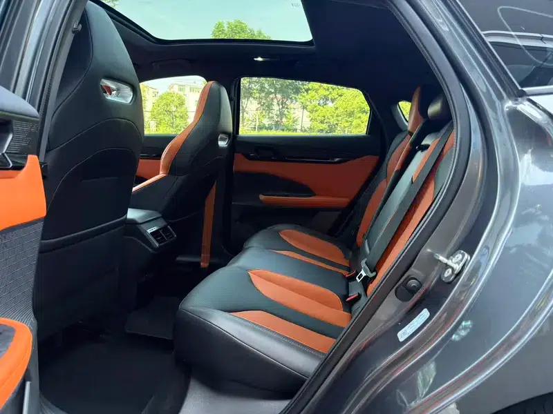 Changan UNI-V 2023 1.5T Sport Edition — миниатюра 10