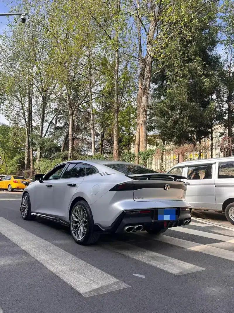 Changan UNI-V 2023 1.5T Sport Edition — миниатюра 4