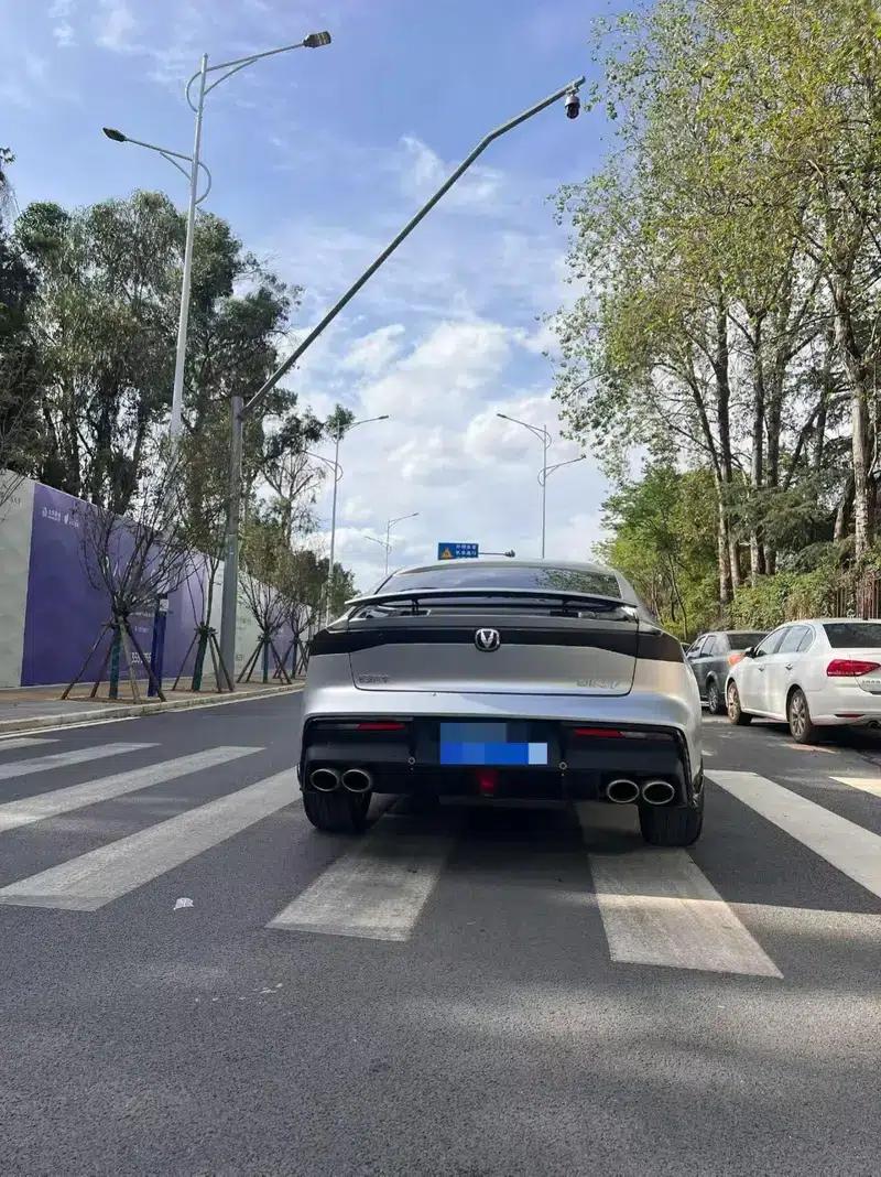 Changan UNI-V 2023 1.5T Sport Edition — миниатюра 5