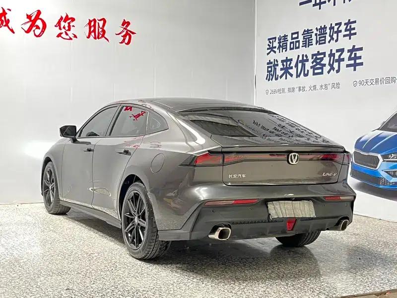Changan UNI-V 2022 1.5T Premium Edition — миниатюра 4