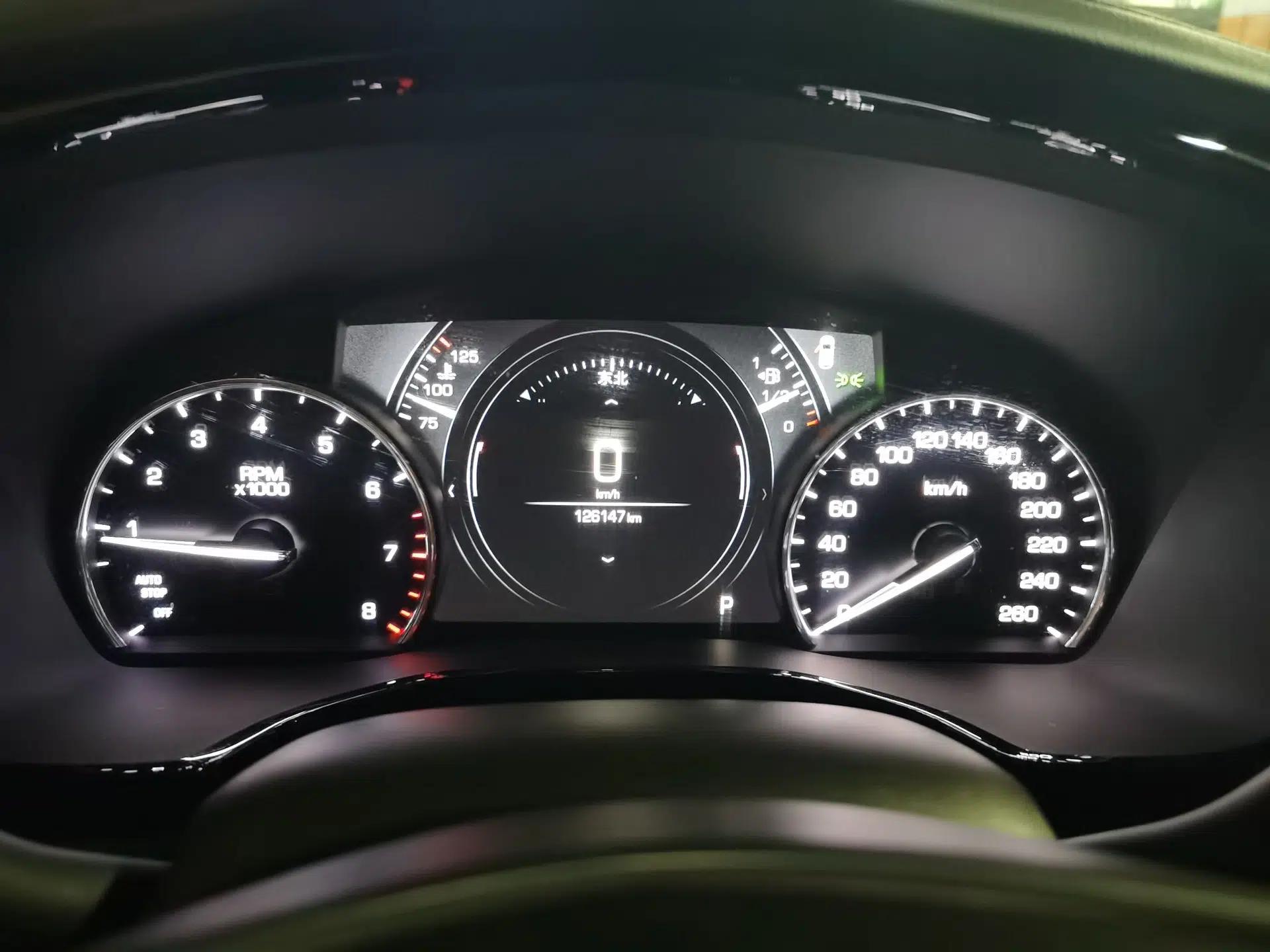 Cadillac XT5 2018 28T Four-Wheel Drive Luxury Model — миниатюра 11