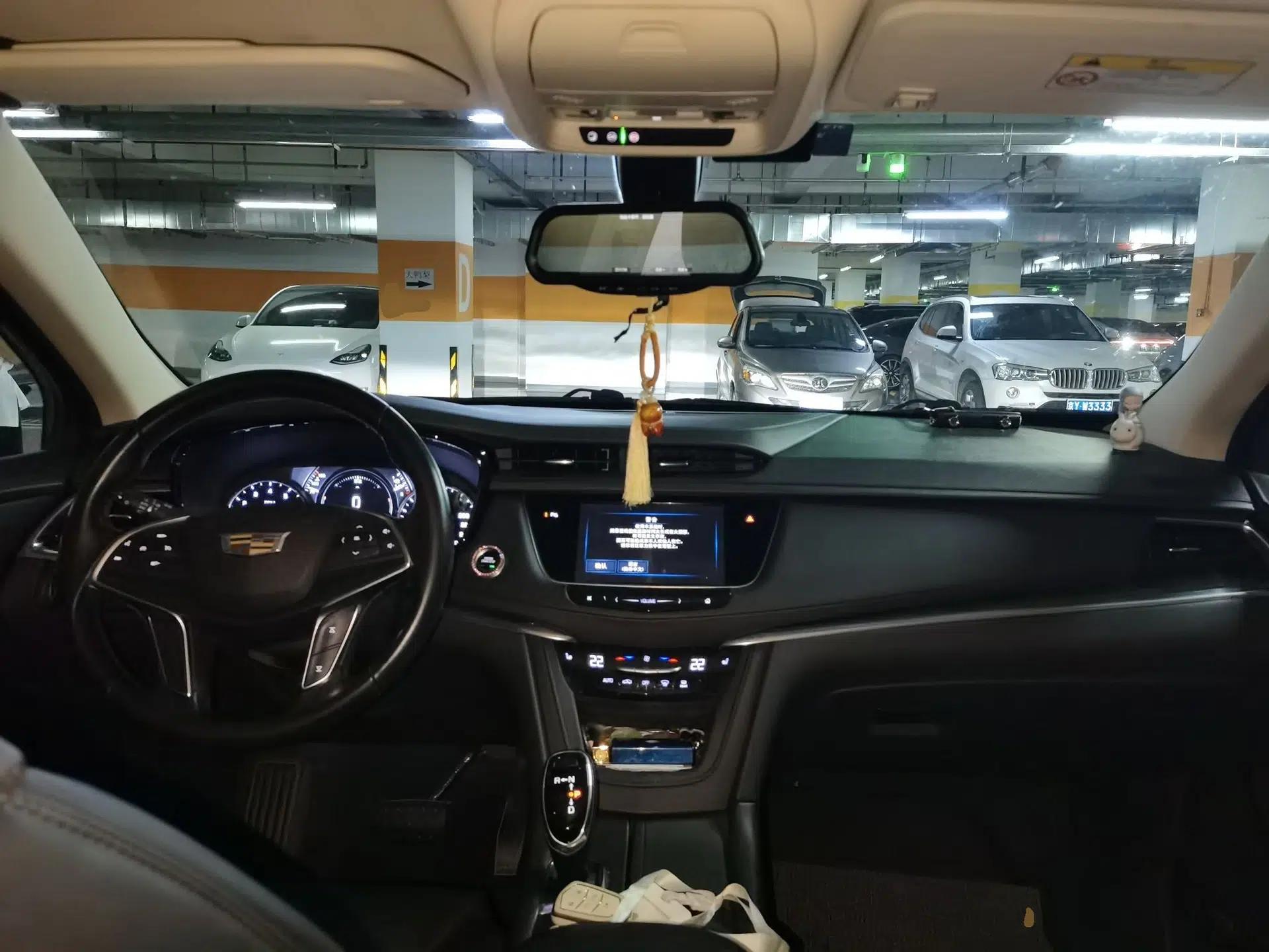 Cadillac XT5 2018 28T Four-Wheel Drive Luxury Model — миниатюра 9