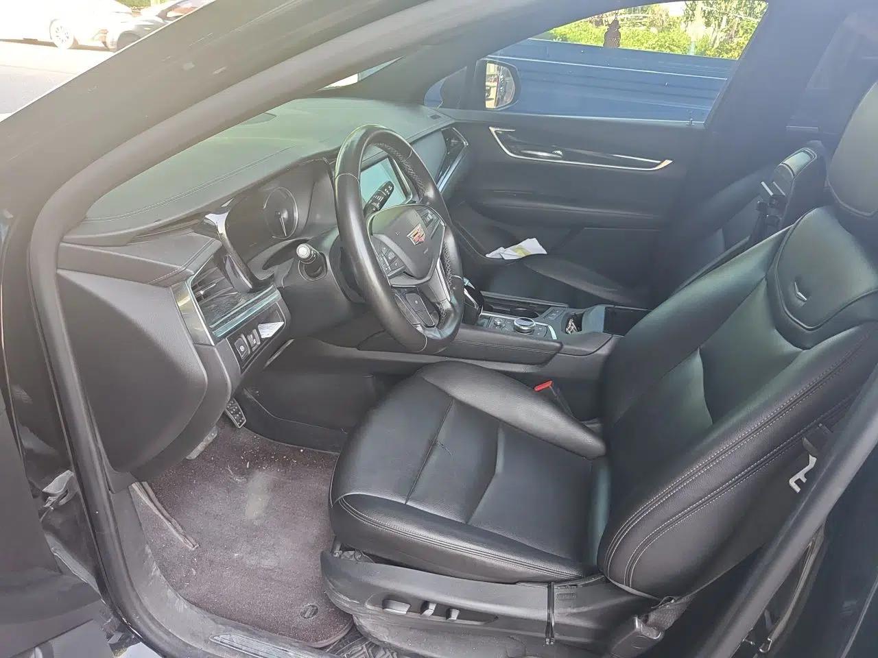 Cadillac XT5 2021 2.0T Two-Wheel Drive Luxury Version — миниатюра 16