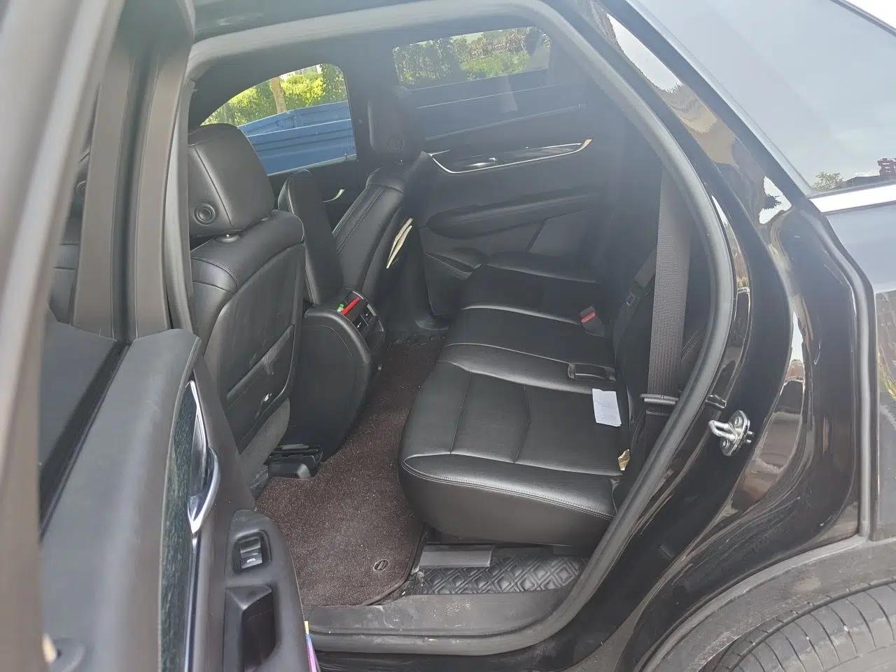 Cadillac XT5 2021 2.0T Two-Wheel Drive Luxury Version — миниатюра 17