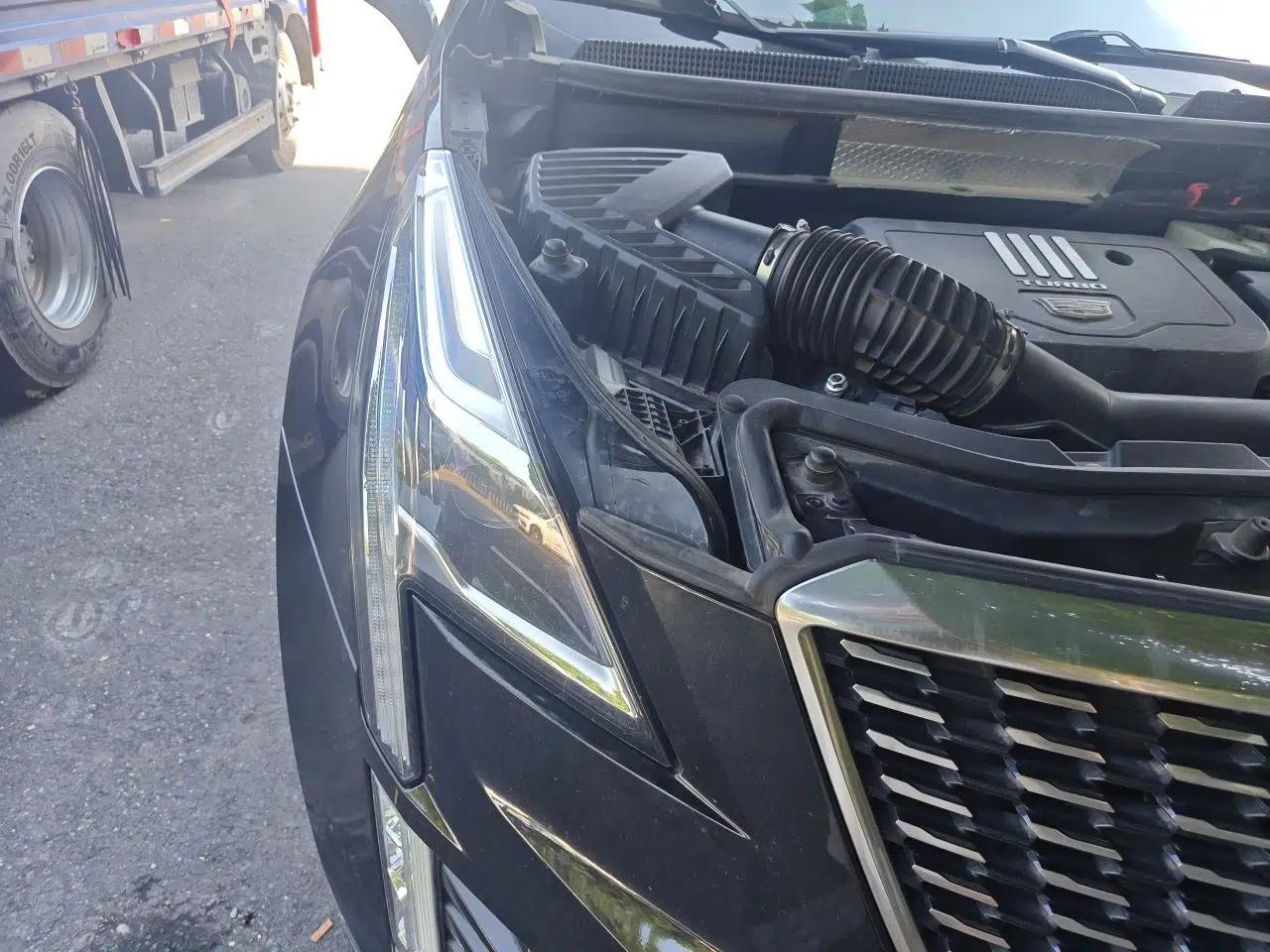 Cadillac XT5 2021 2.0T Two-Wheel Drive Luxury Version — миниатюра 7