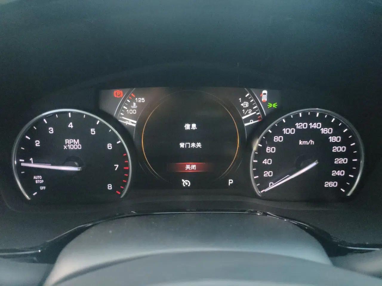 Cadillac XT5 2018 25T Luxury Model — миниатюра 11