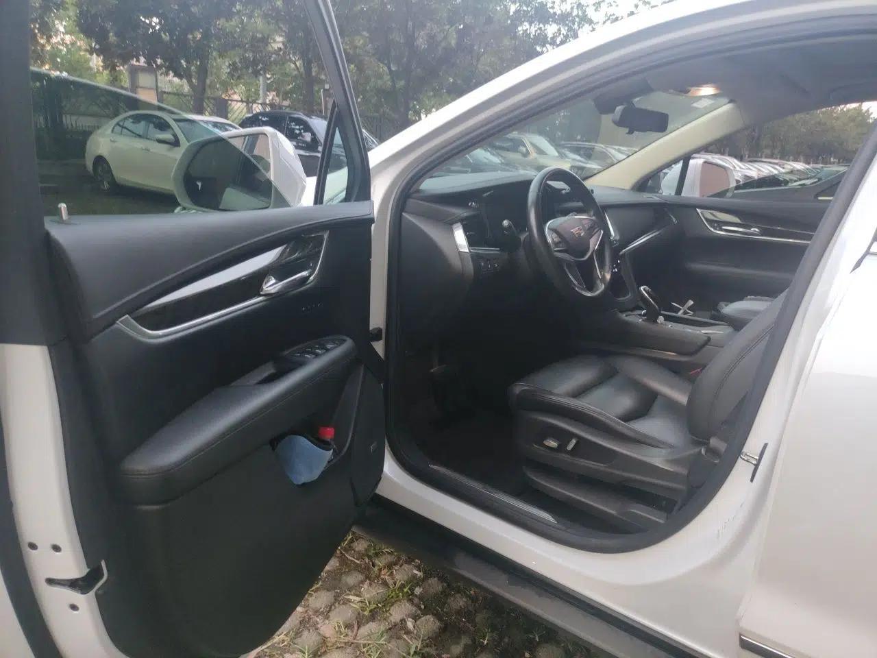 Cadillac XT5 2018 25T Luxury Model — миниатюра 16