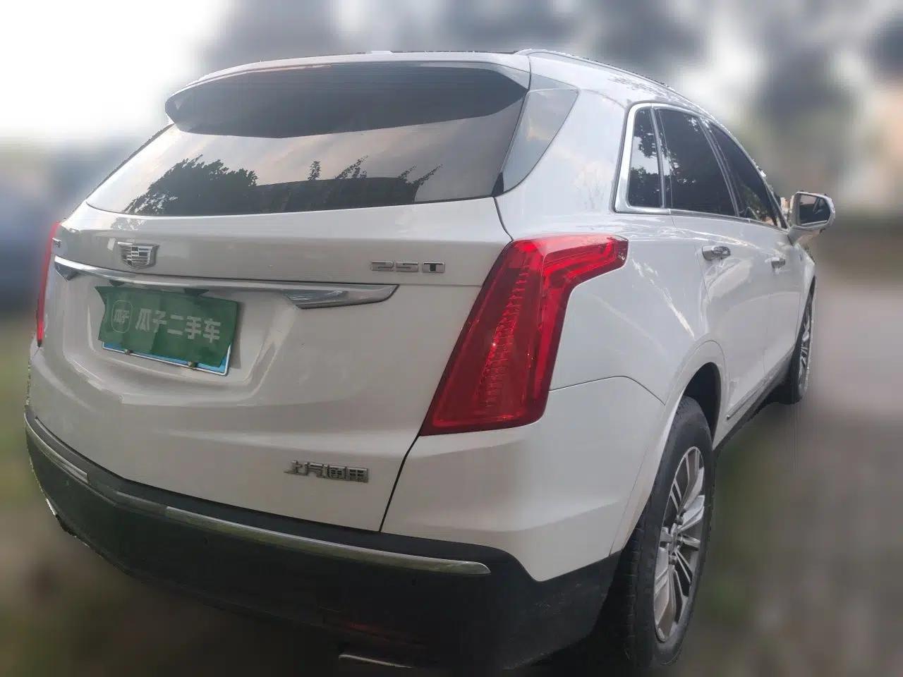 Cadillac XT5 2018 25T Luxury Model — миниатюра 5