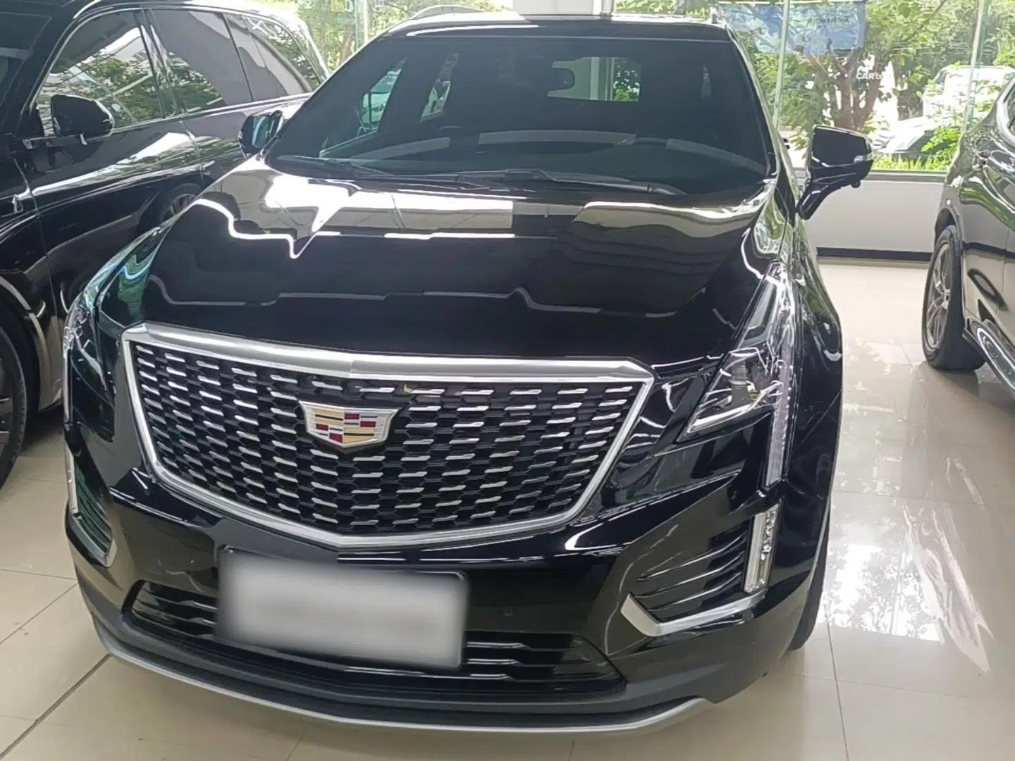 Cadillac XT5 2022 2.0T Two-Wheel Drive Luxury Version — миниатюра 2