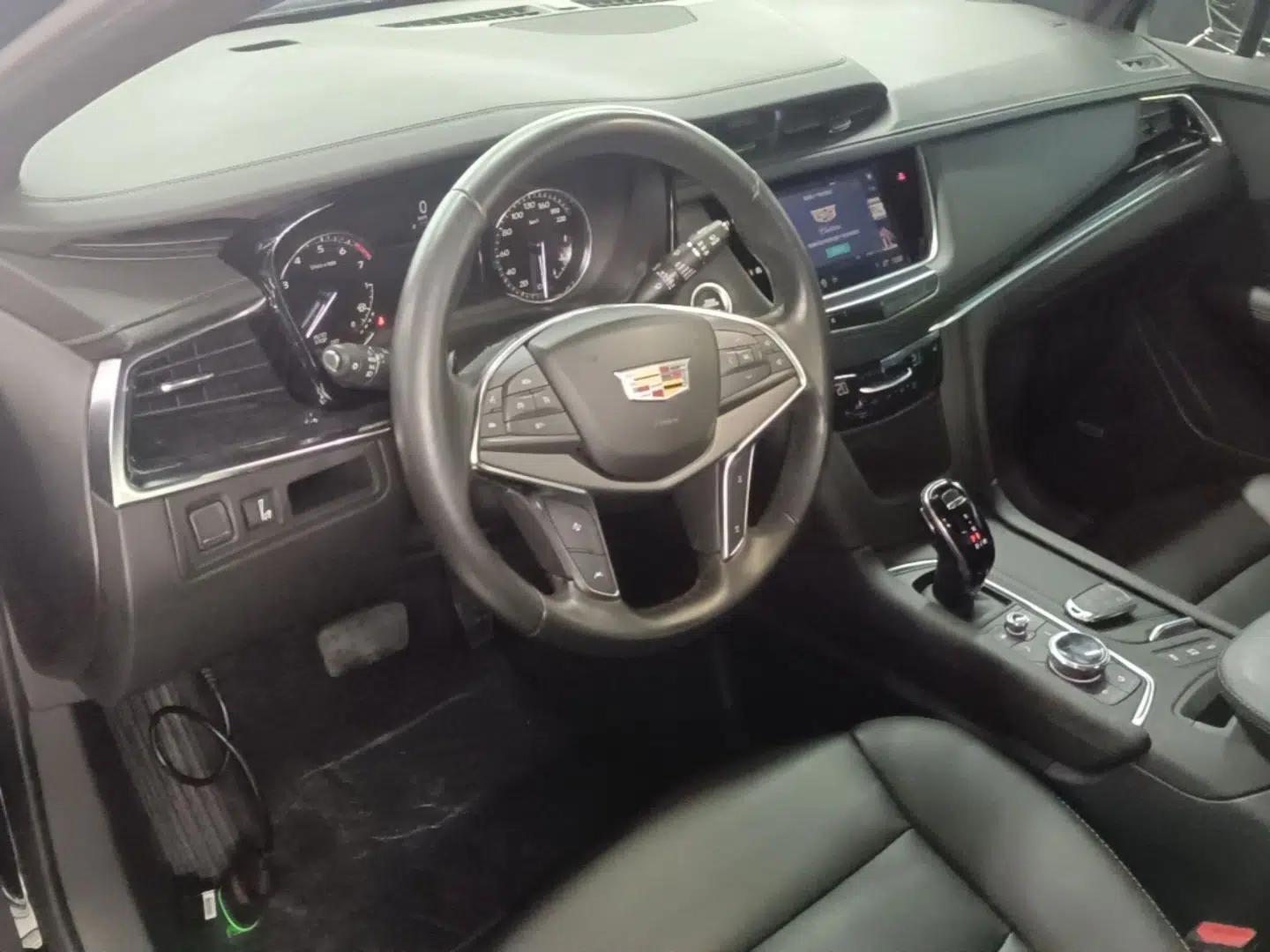 Cadillac XT5 2022 2.0T Two-Wheel Drive Luxury Version — миниатюра 12