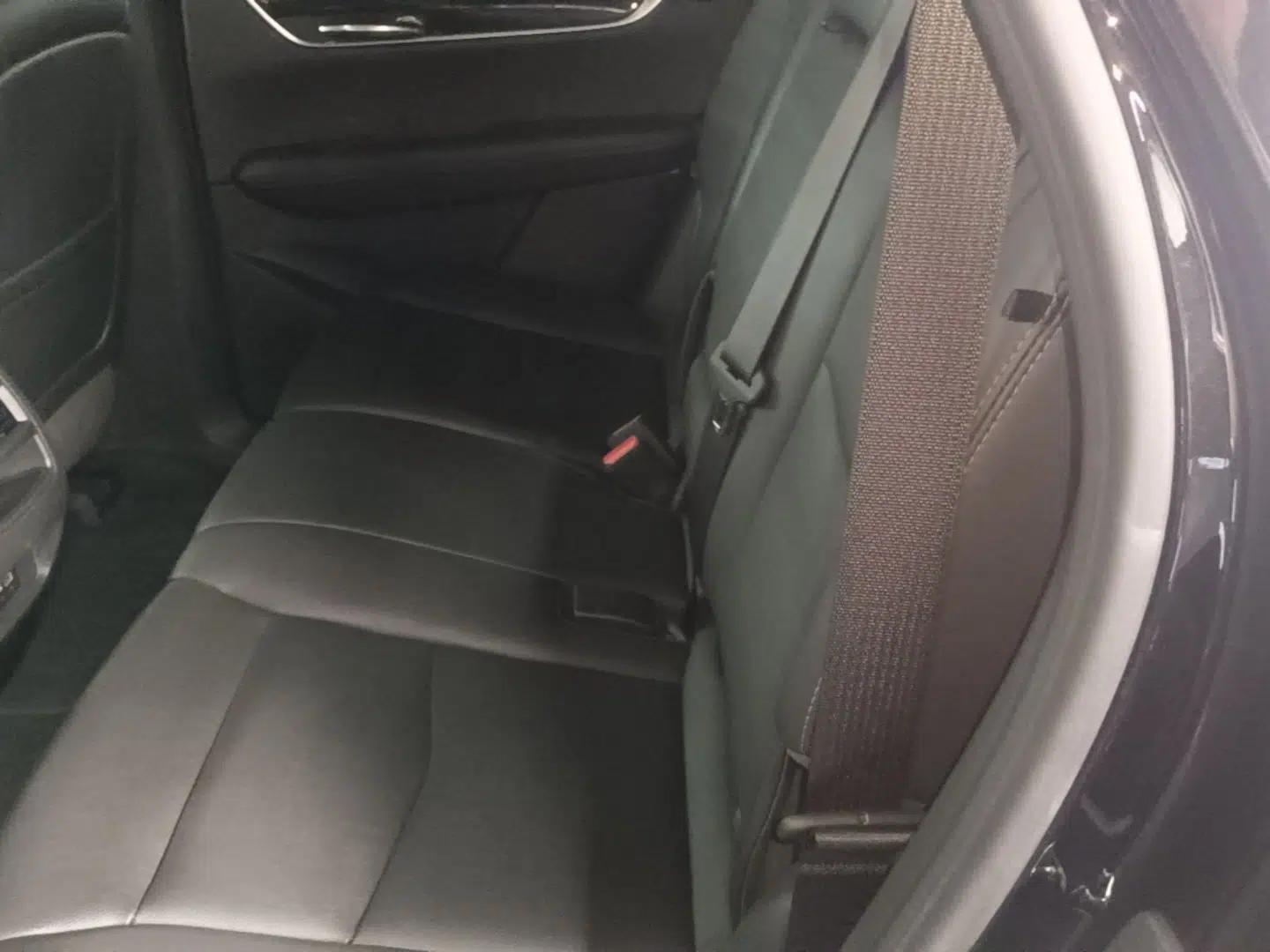 Cadillac XT5 2022 2.0T Two-Wheel Drive Luxury Version — миниатюра 20
