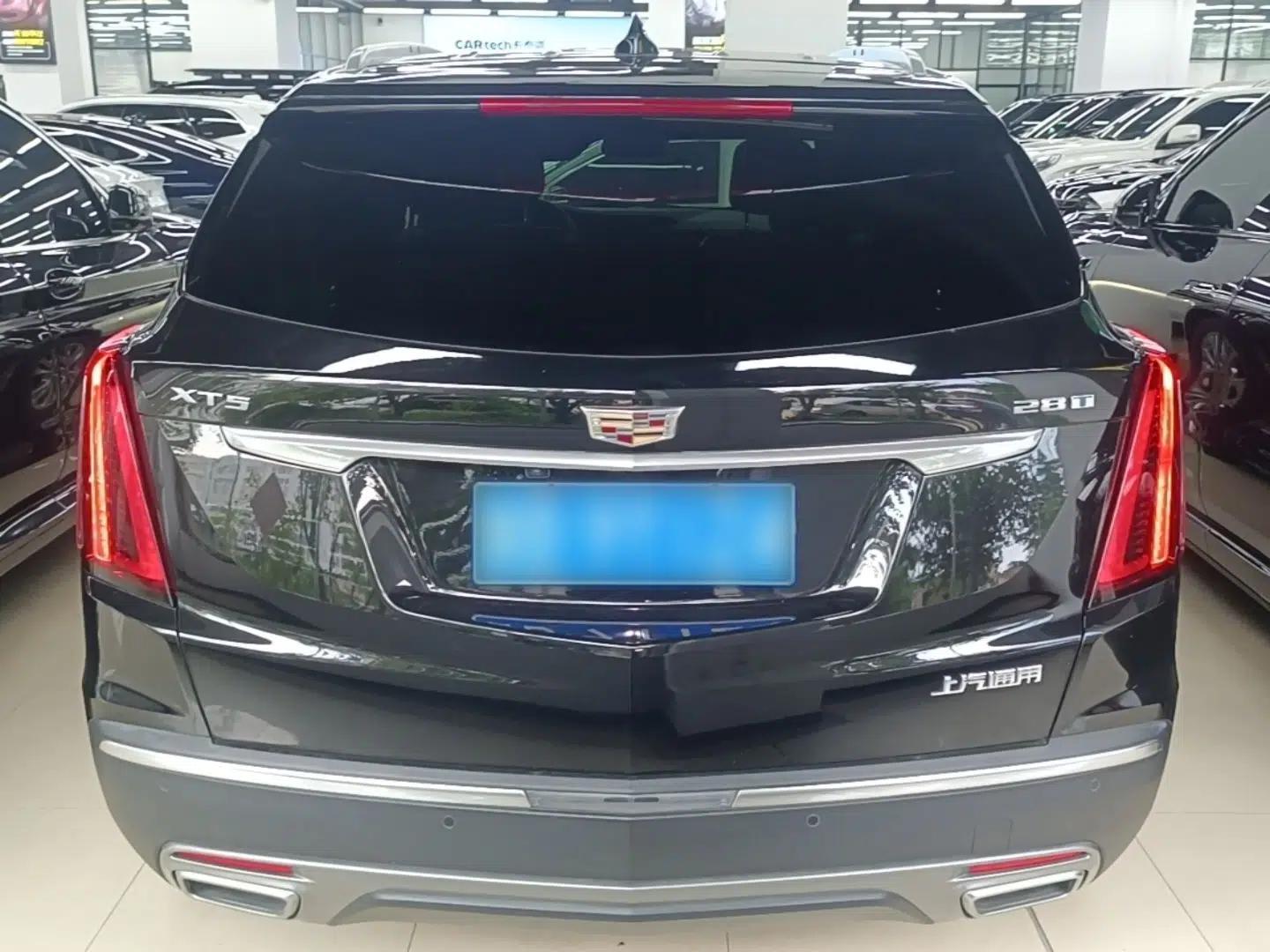 Cadillac XT5 2022 2.0T Two-Wheel Drive Luxury Version — миниатюра 5