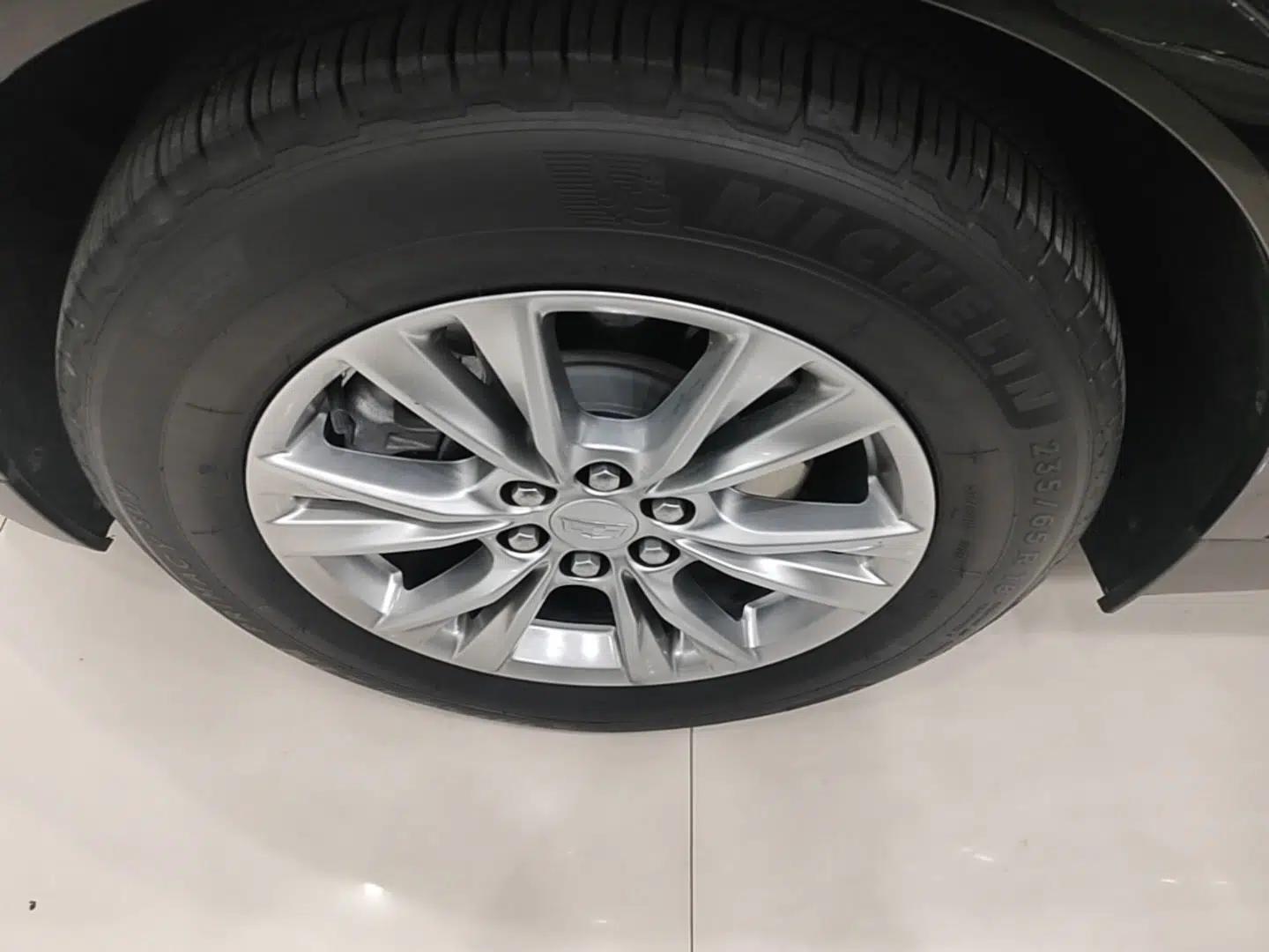 Cadillac XT5 2021 28T Luxury Model — миниатюра 10