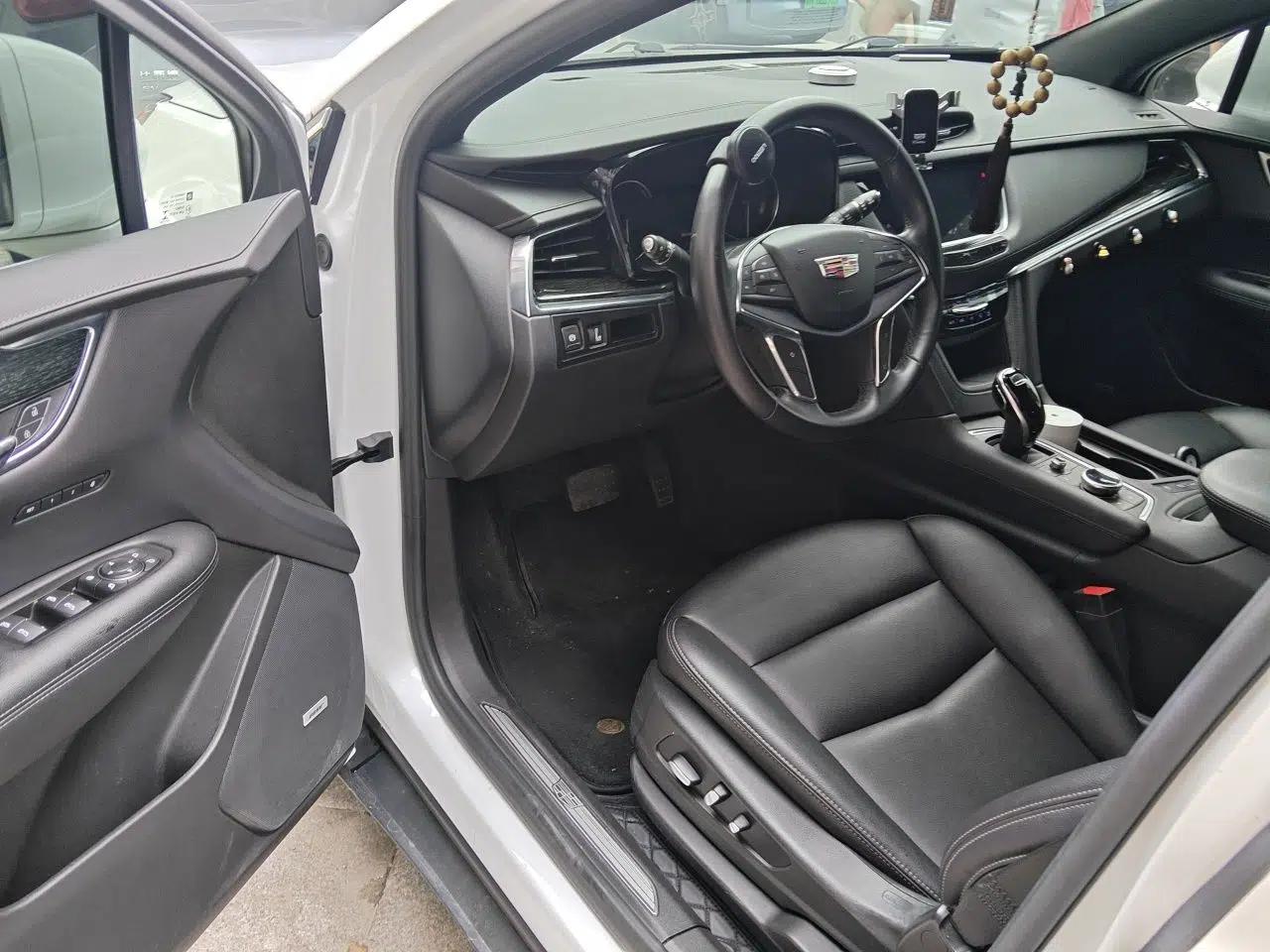 Cadillac XT5 2021 28T Luxury Model — миниатюра 16