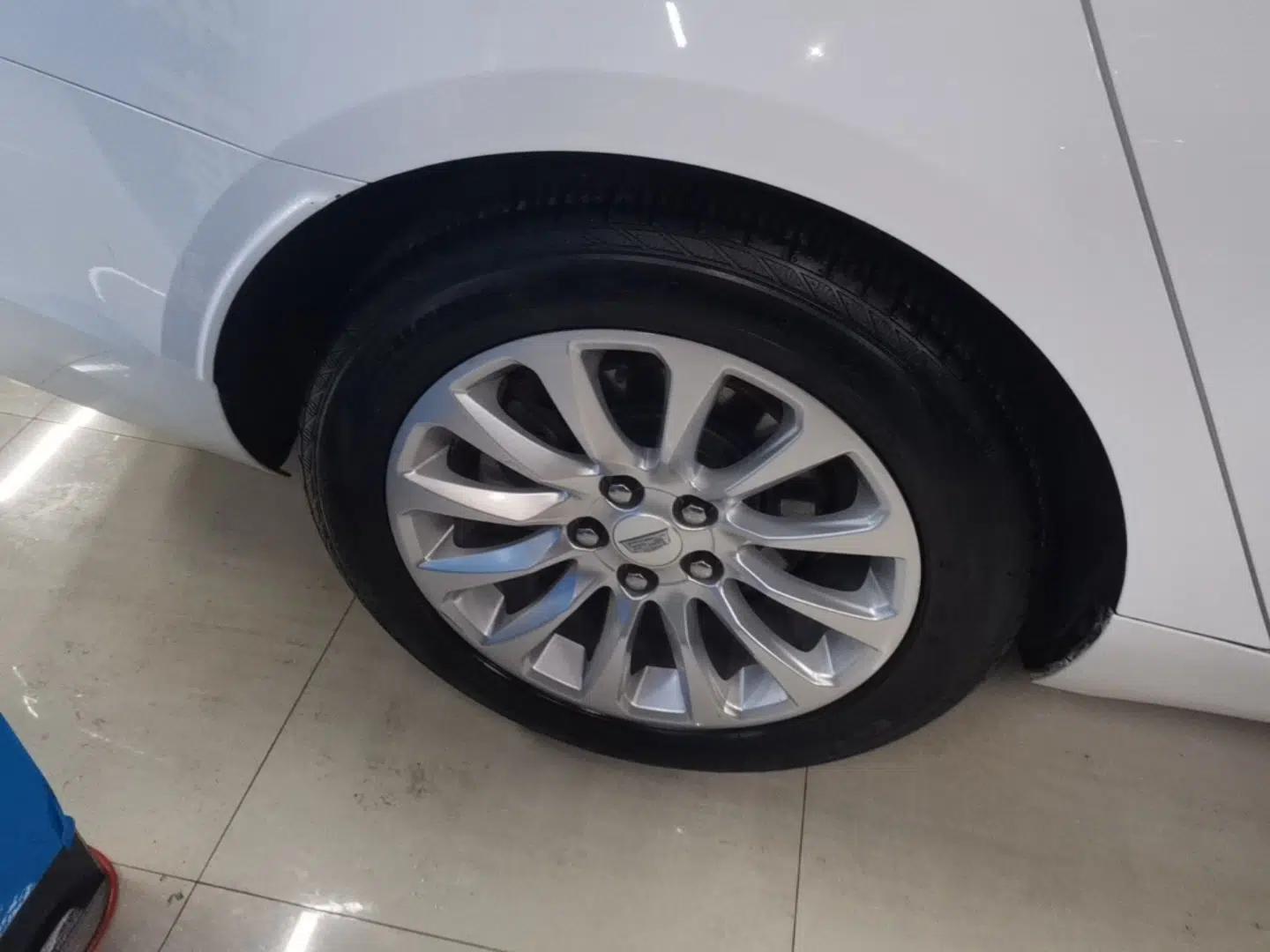 Cadillac XTS 2018 28T Tech Edition — миниатюра 11