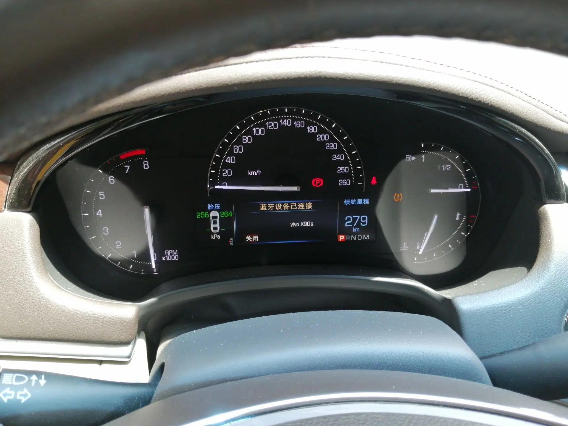 Cadillac XTS 2017 28T Elite Model — миниатюра 11