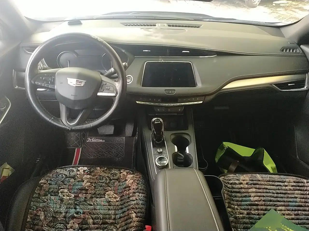 Cadillac XT4 2020 Revised Version 28T Two-Wheel Drive Luxury Edition — миниатюра 9