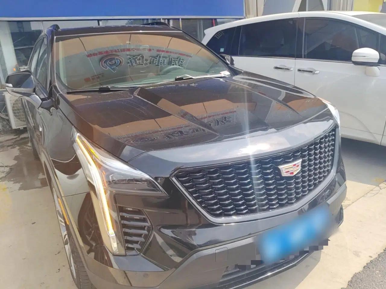 Cadillac XT4 2022 28T Four-Wheel Drive Prestige Version — миниатюра 3