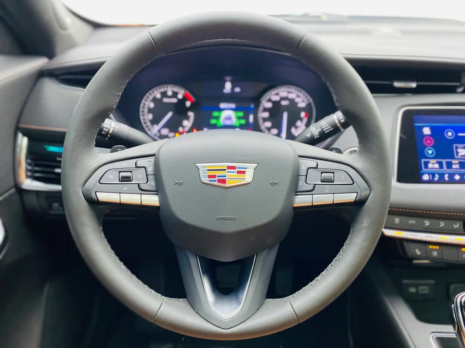 Cadillac XT4 2022 28T Four-Wheel Drive Prestige Version — миниатюра 35