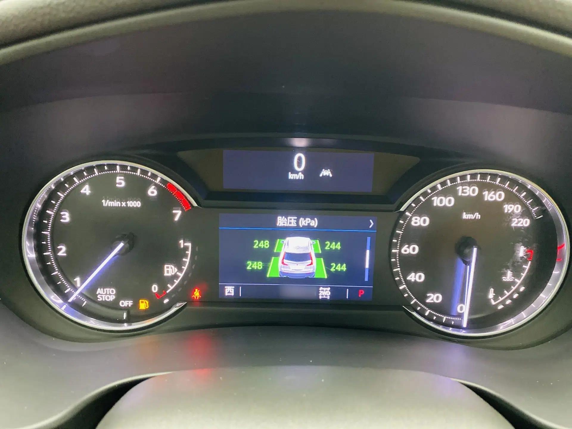Cadillac XT4 2022 28T Four-Wheel Drive Prestige Version — миниатюра 37
