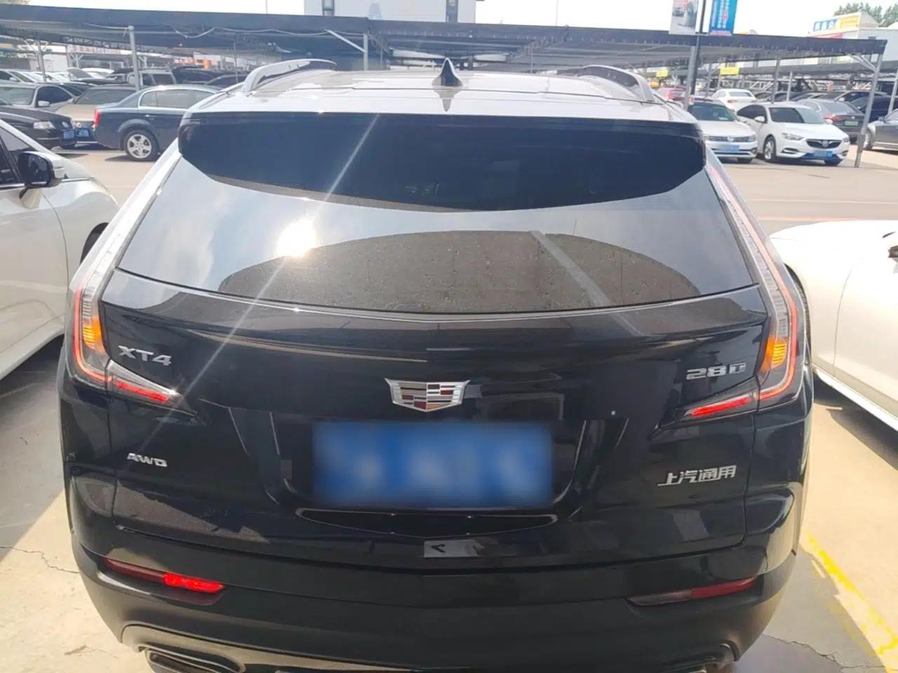 Cadillac XT4 2022 28T Four-Wheel Drive Prestige Version — миниатюра 5
