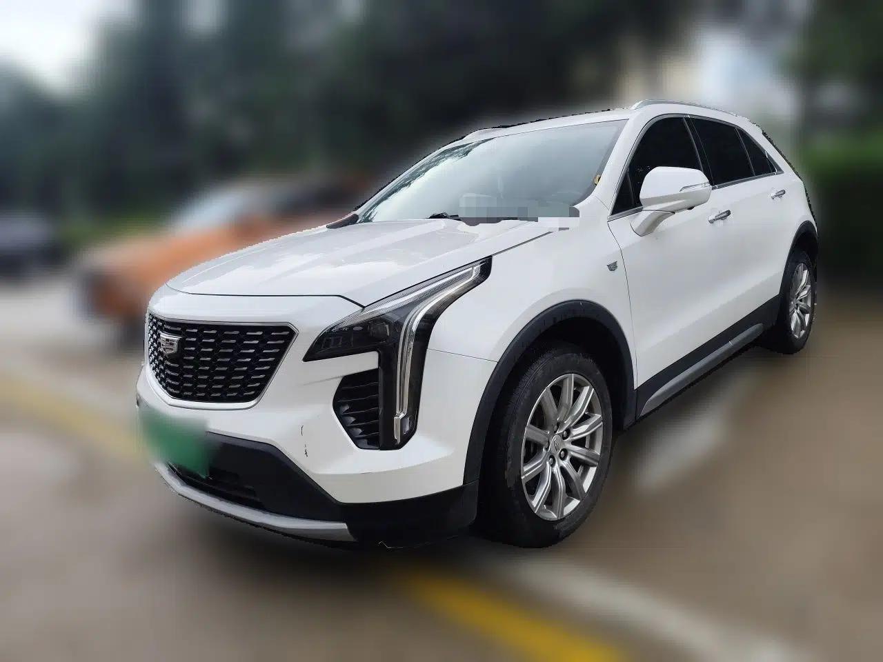 Cadillac XT4 2018 28T Two-Wheel Drive Leading Version — миниатюра 1