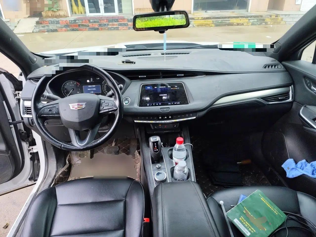 Cadillac XT4 2018 28T Two-Wheel Drive Leading Version — миниатюра 9