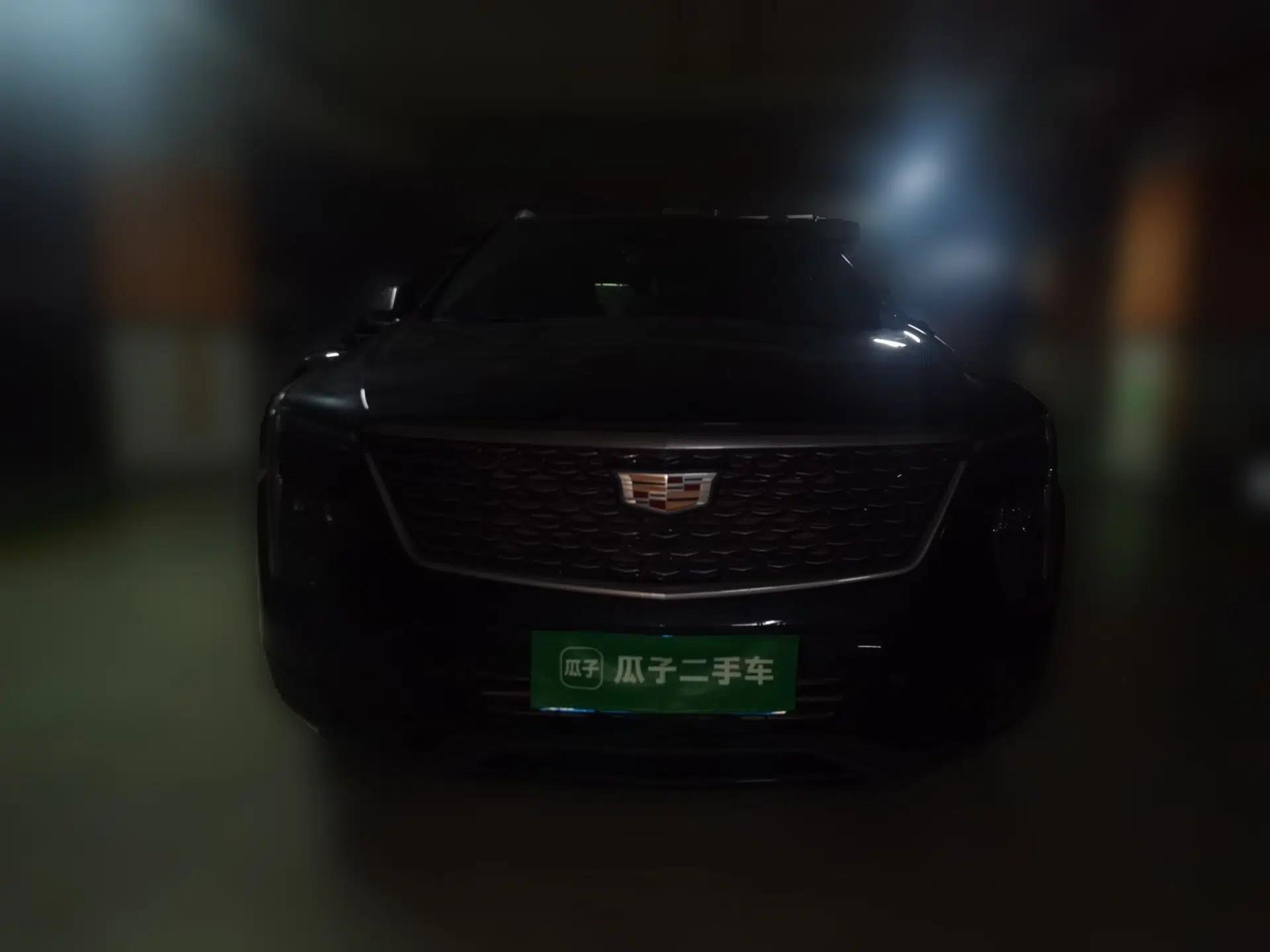 Cadillac XT4 2024 28T Two-Wheel-Drive Luxury Version — миниатюра 2