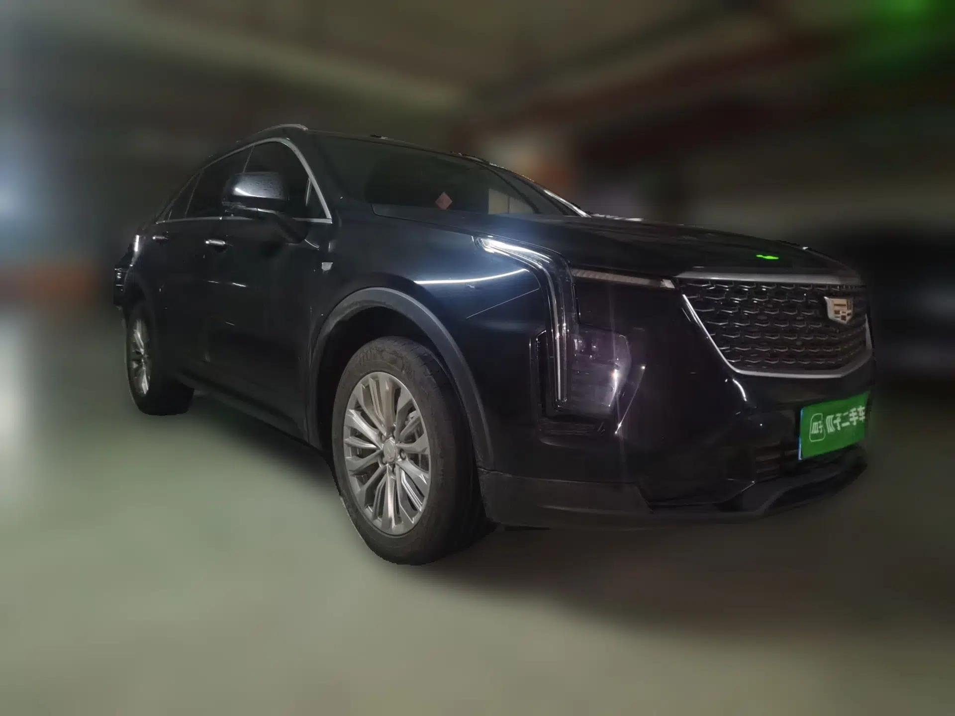 Cadillac XT4 2024 28T Two-Wheel-Drive Luxury Version — миниатюра 3