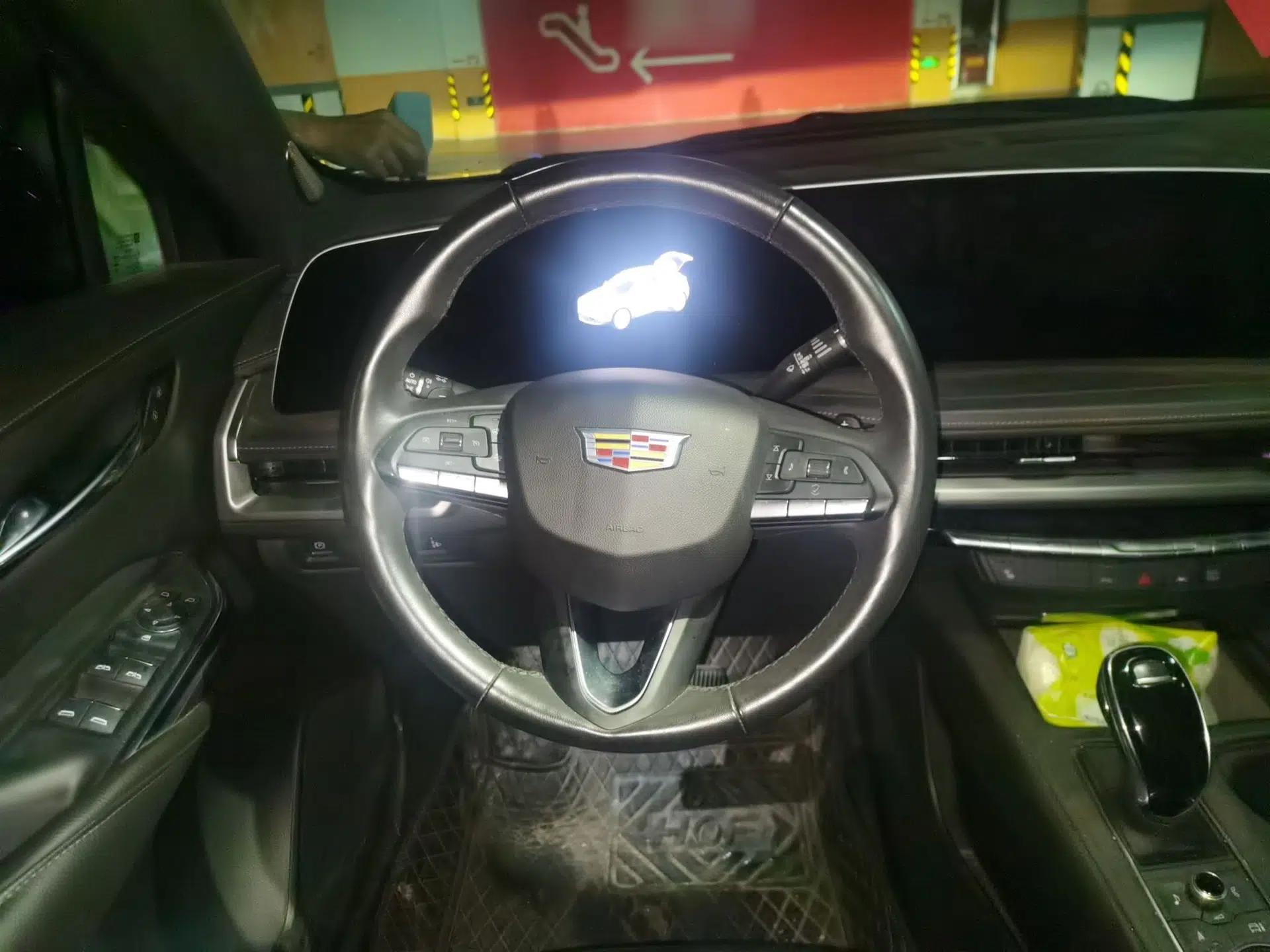 Cadillac XT4 2024 28T Two-Wheel-Drive Luxury Version — миниатюра 10