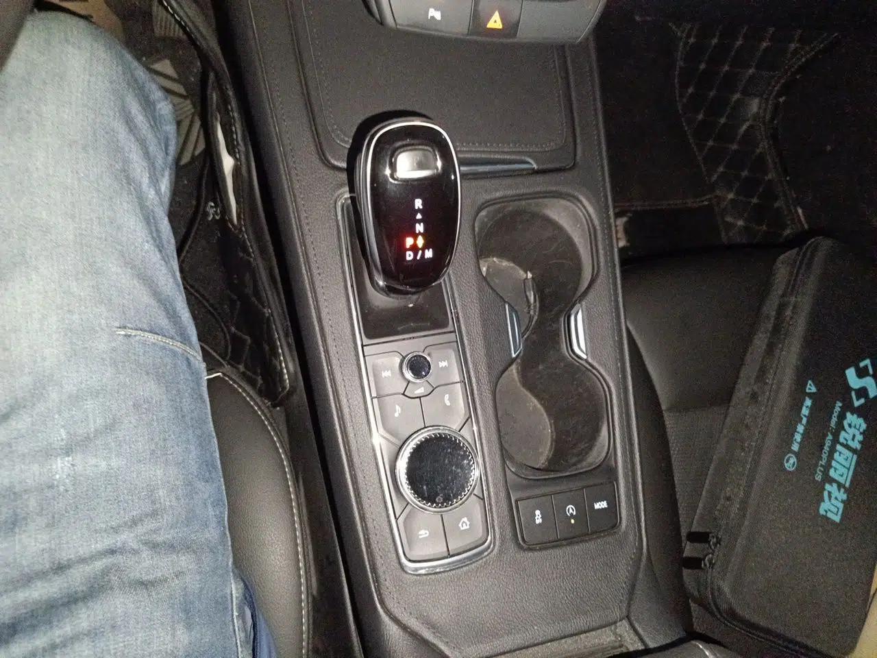 Cadillac XT4 2020 28T Two-Wheel Drive Tech Version — миниатюра 14